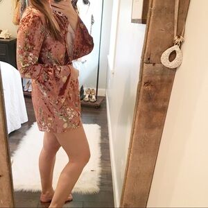 Dejavu velvet floral romper
